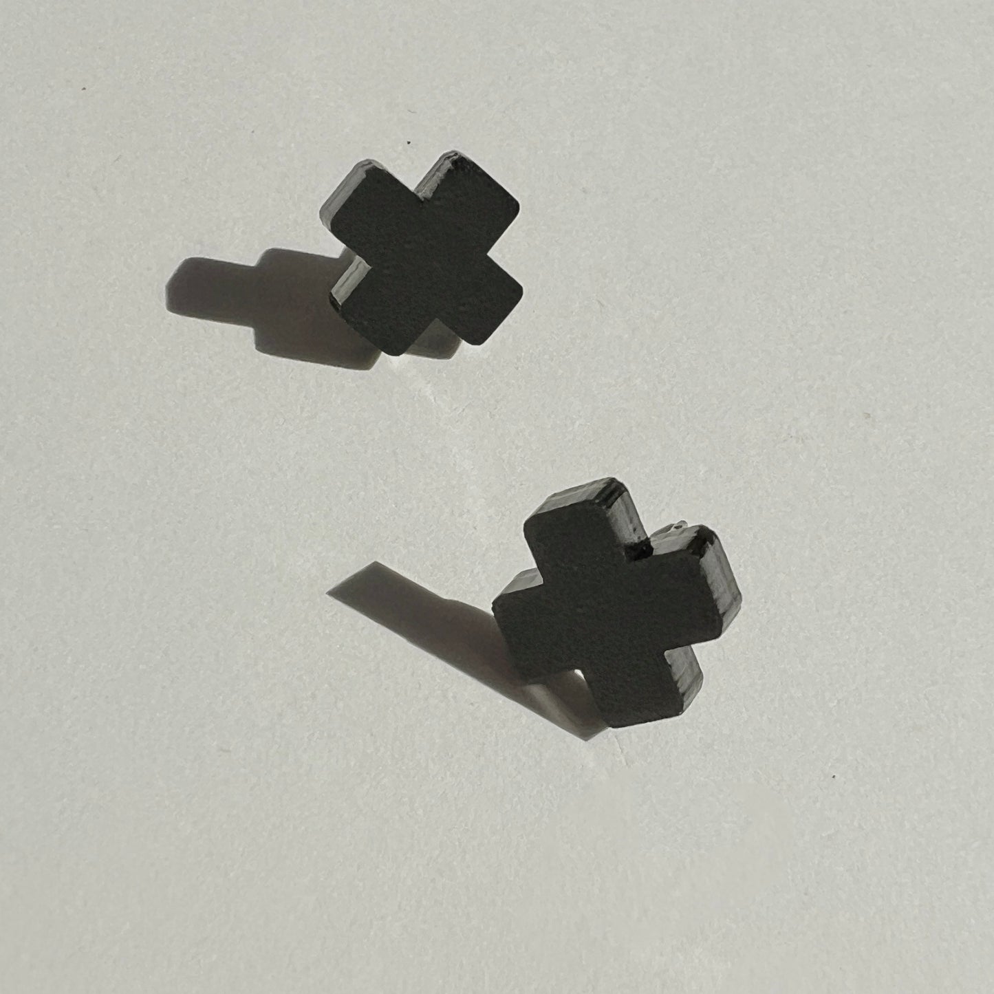 Cross Stud - Matte Black