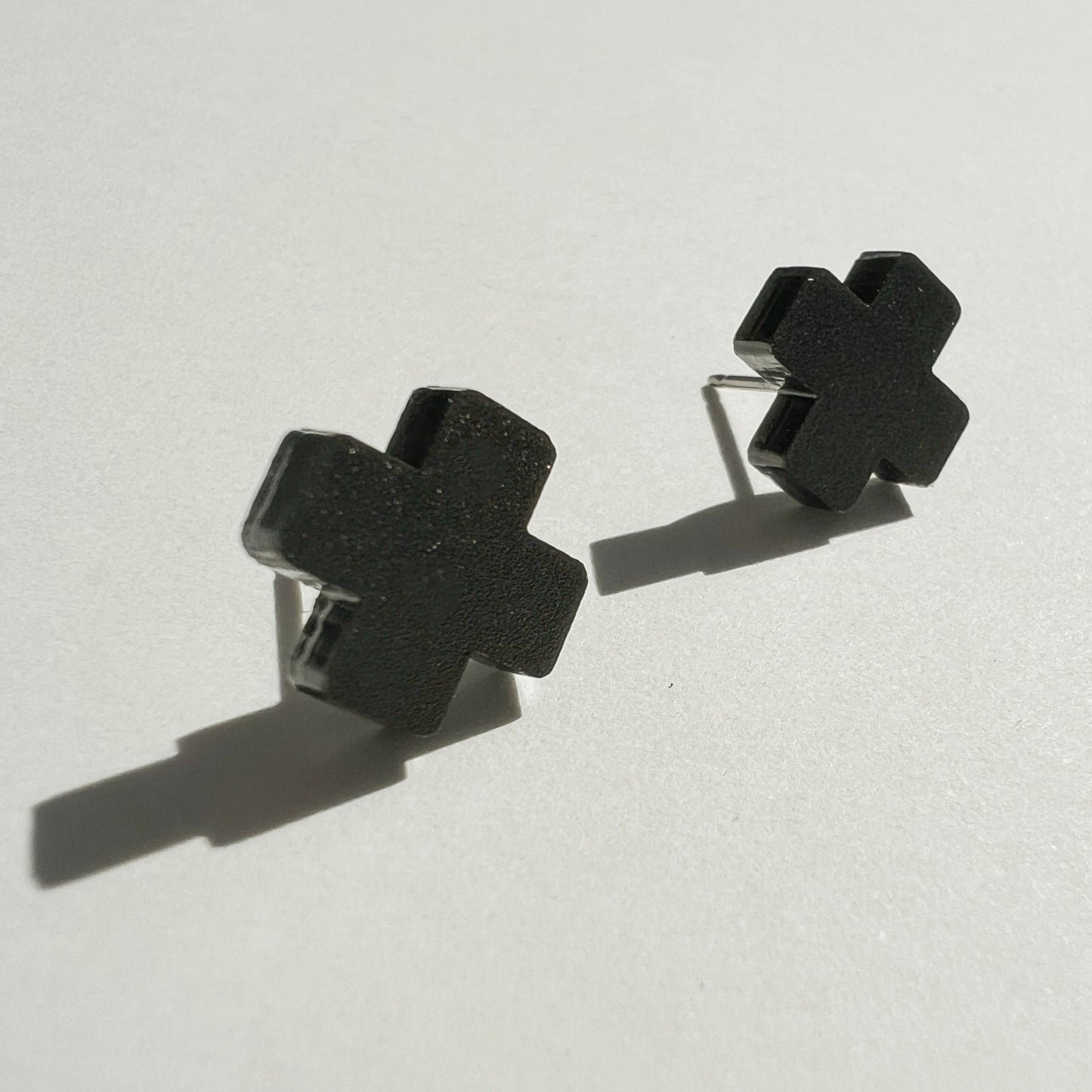 Cross Stud - Matte Black