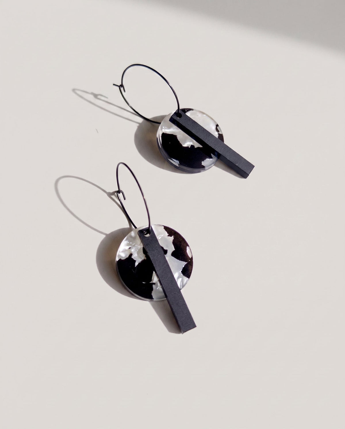 Black Bar Hoop - Black and White Pearl - Mingled