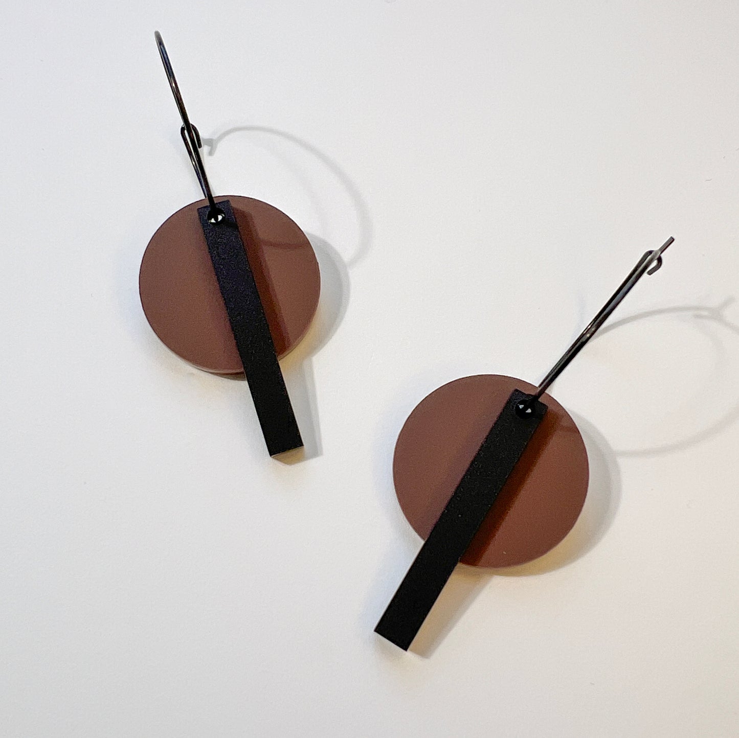 Black Bar Hoop - Nutmeg