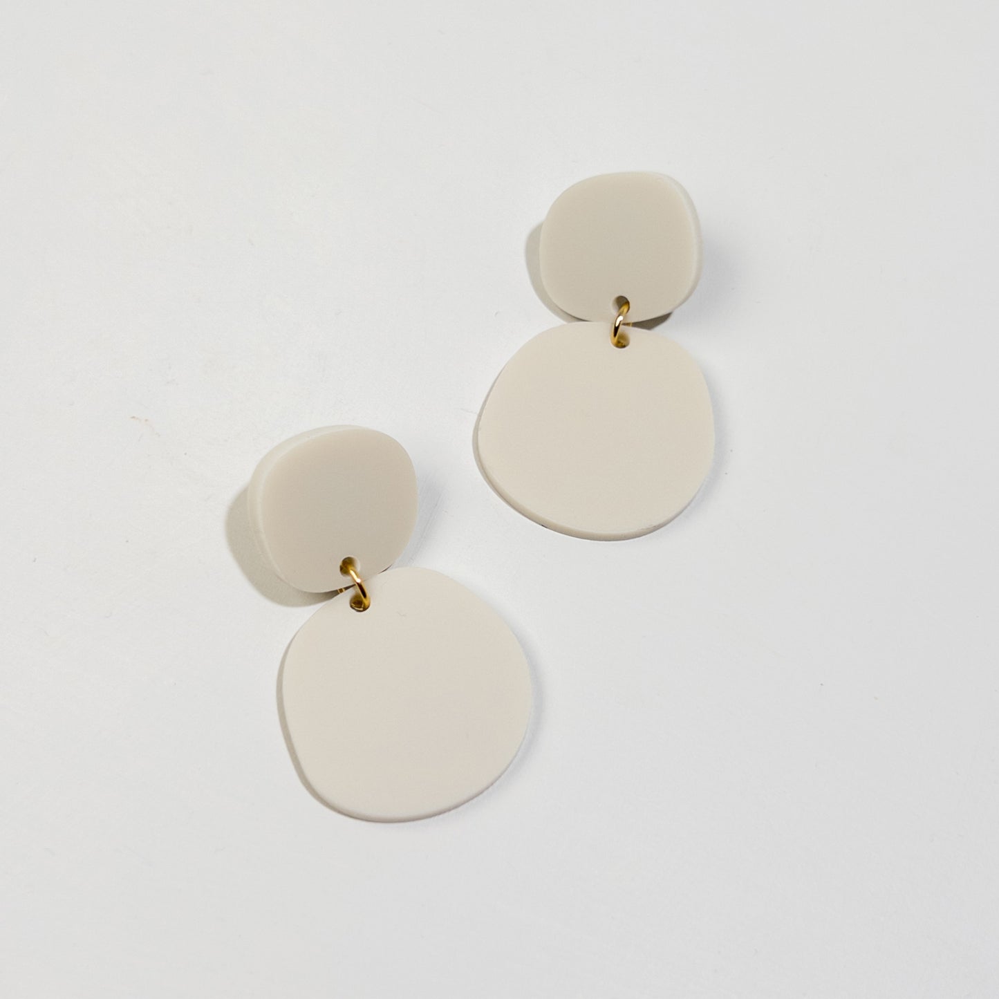 CLIP ON Boulder Statement Dangles - Ivory Beige