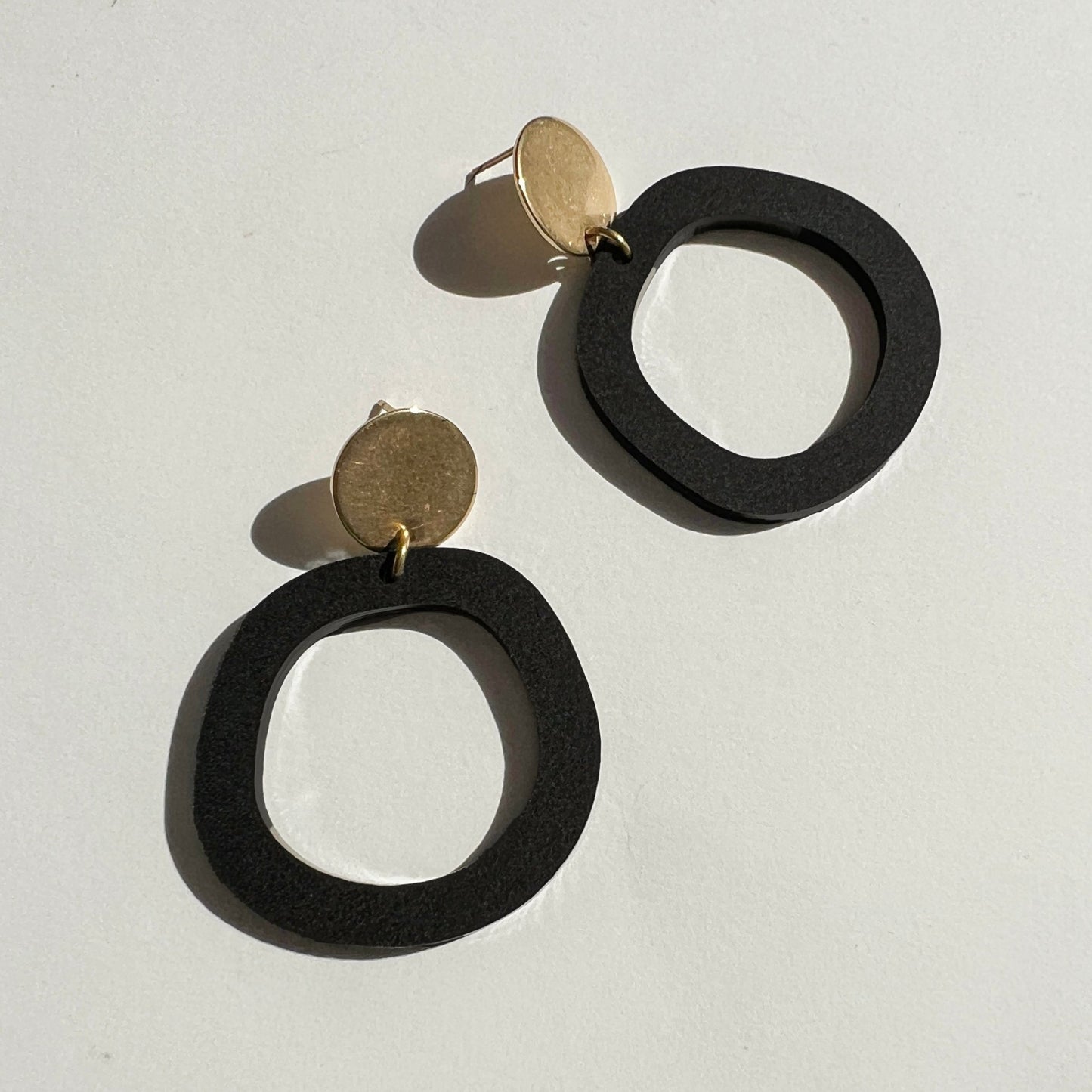 CHARLIE Dangle Earrings - Matte Black and Gold - Mingled