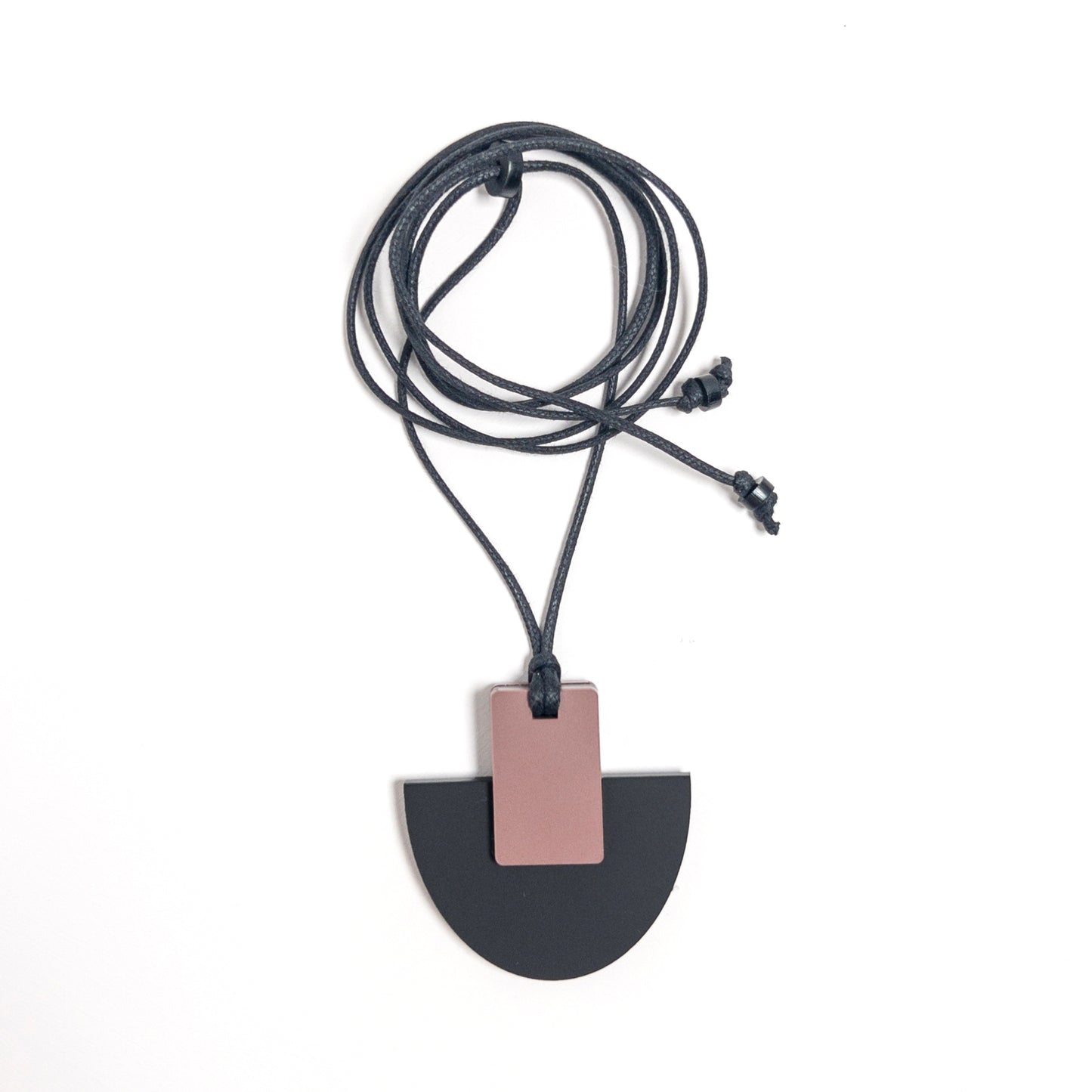 Echo Pendant Necklace - Black and Nutmeg
