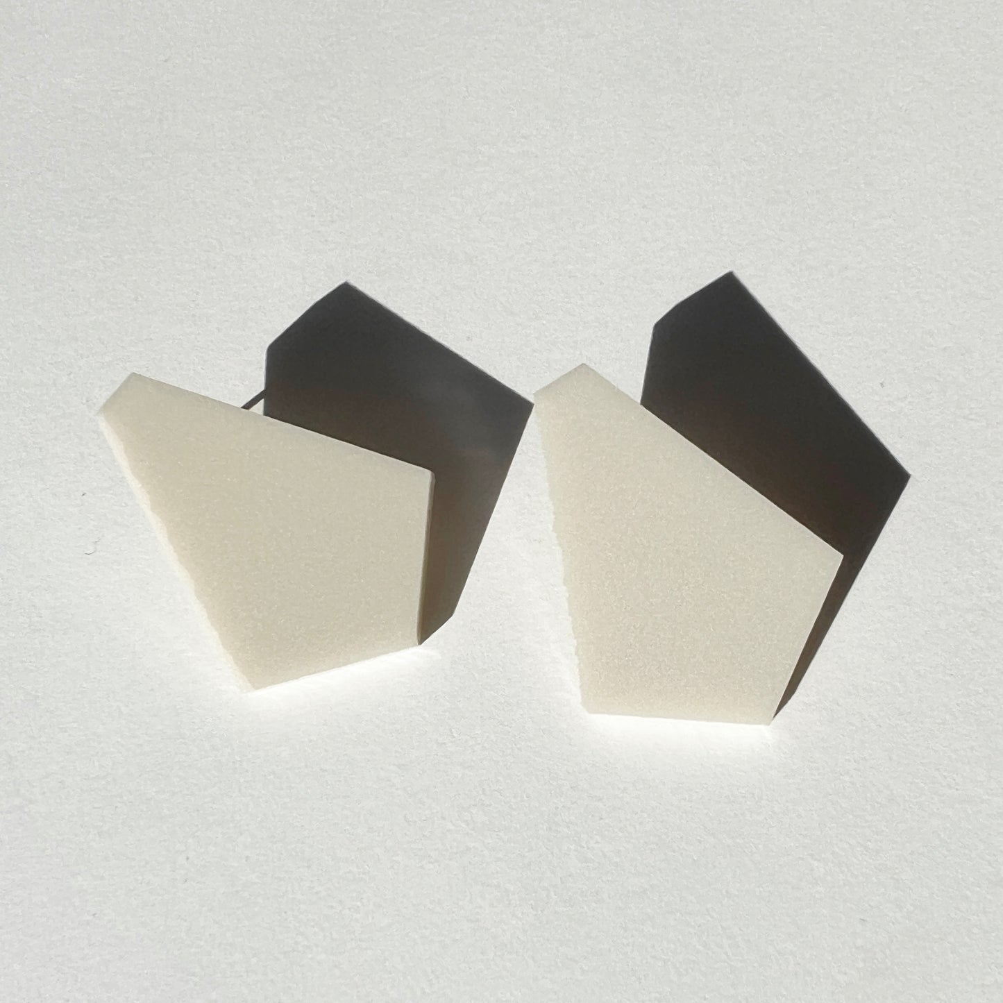 GEO Fan Stud Earrings - Ivory Beige