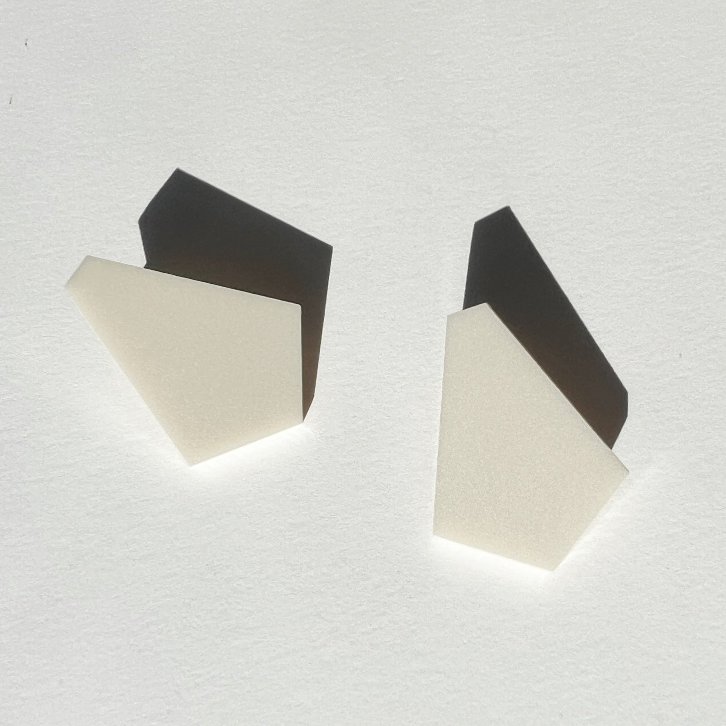 GEO Fan Stud Earrings - Ivory Beige