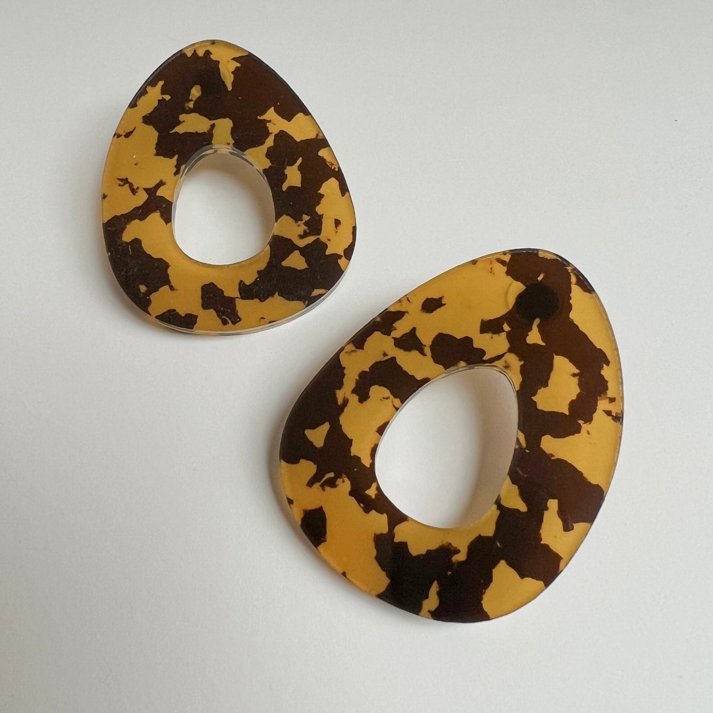 MAISIE Statement Stud Earrings - Honey Tortoise