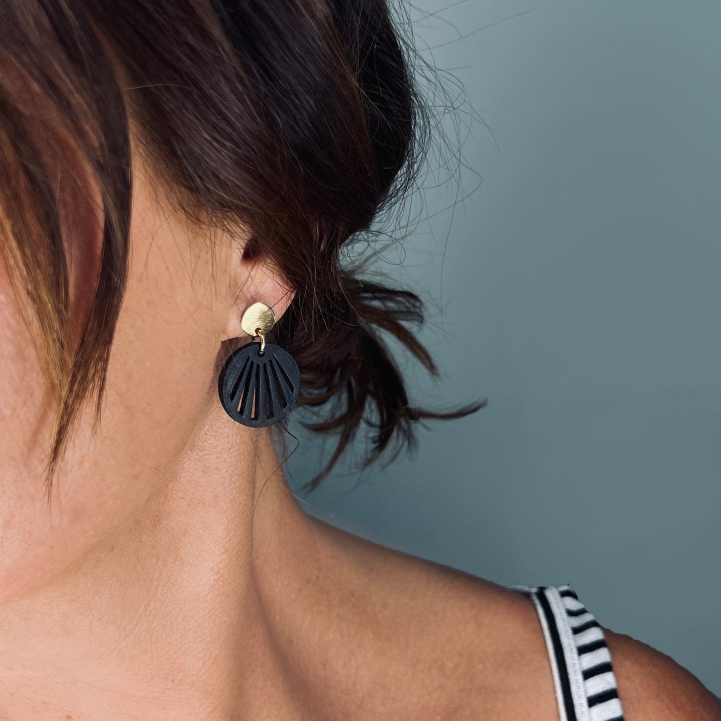RADIANCE Dangle - Matte Black - Mingled