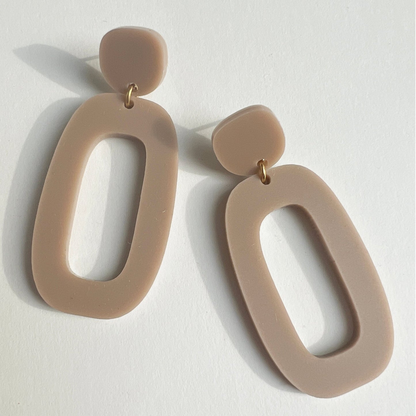 RILEY Dangle Earrings - Matte Taupe - Mingled