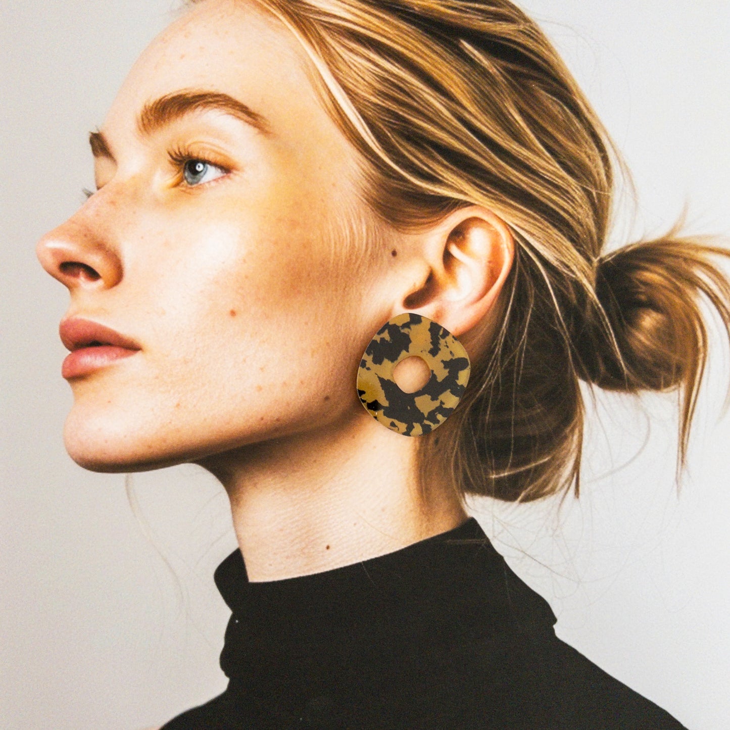 Roca Big Statement Studs - Honey Tortoise Shell
