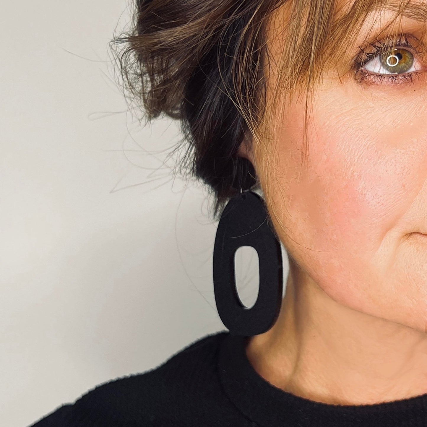 SOKO Statement Earrings CLIP ON - Matte Black - Mingled