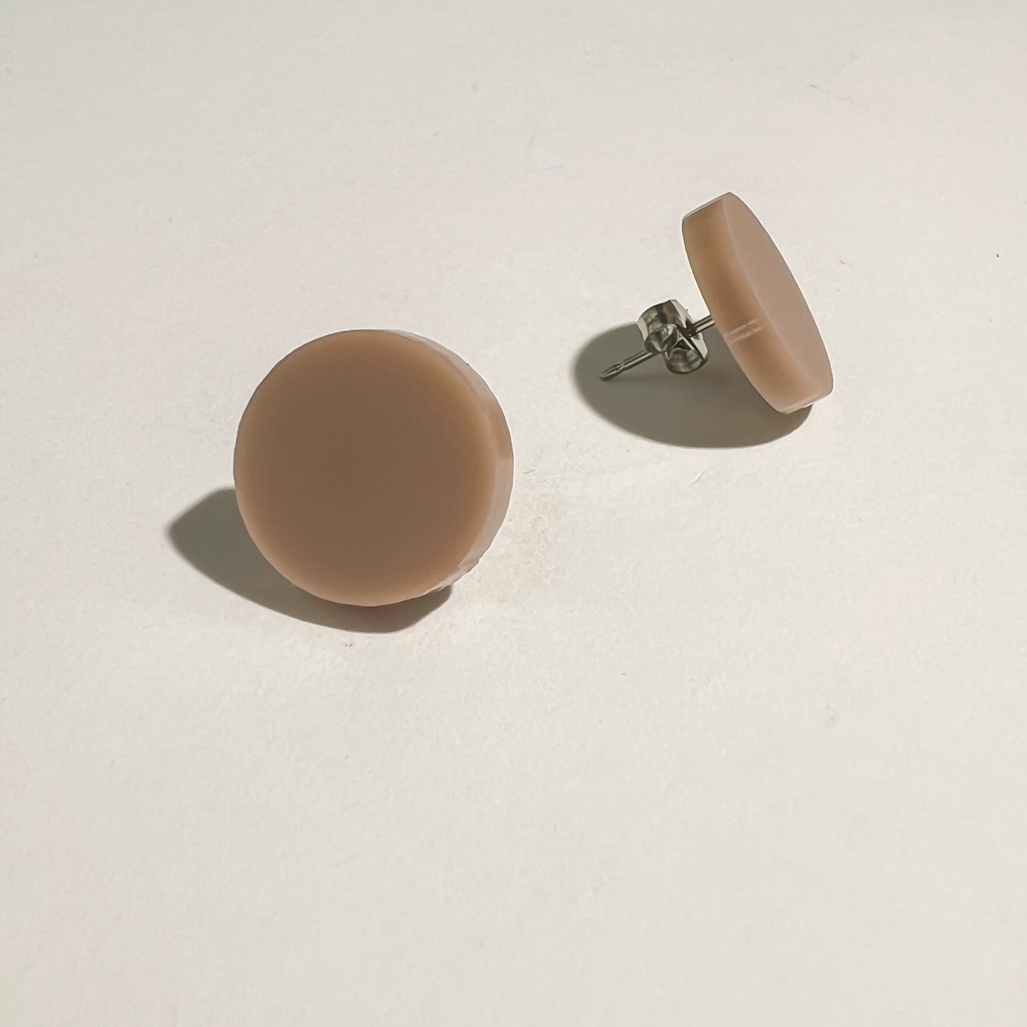 Set of 3 Studs - 15mm Round - Beige / Taupe / Black