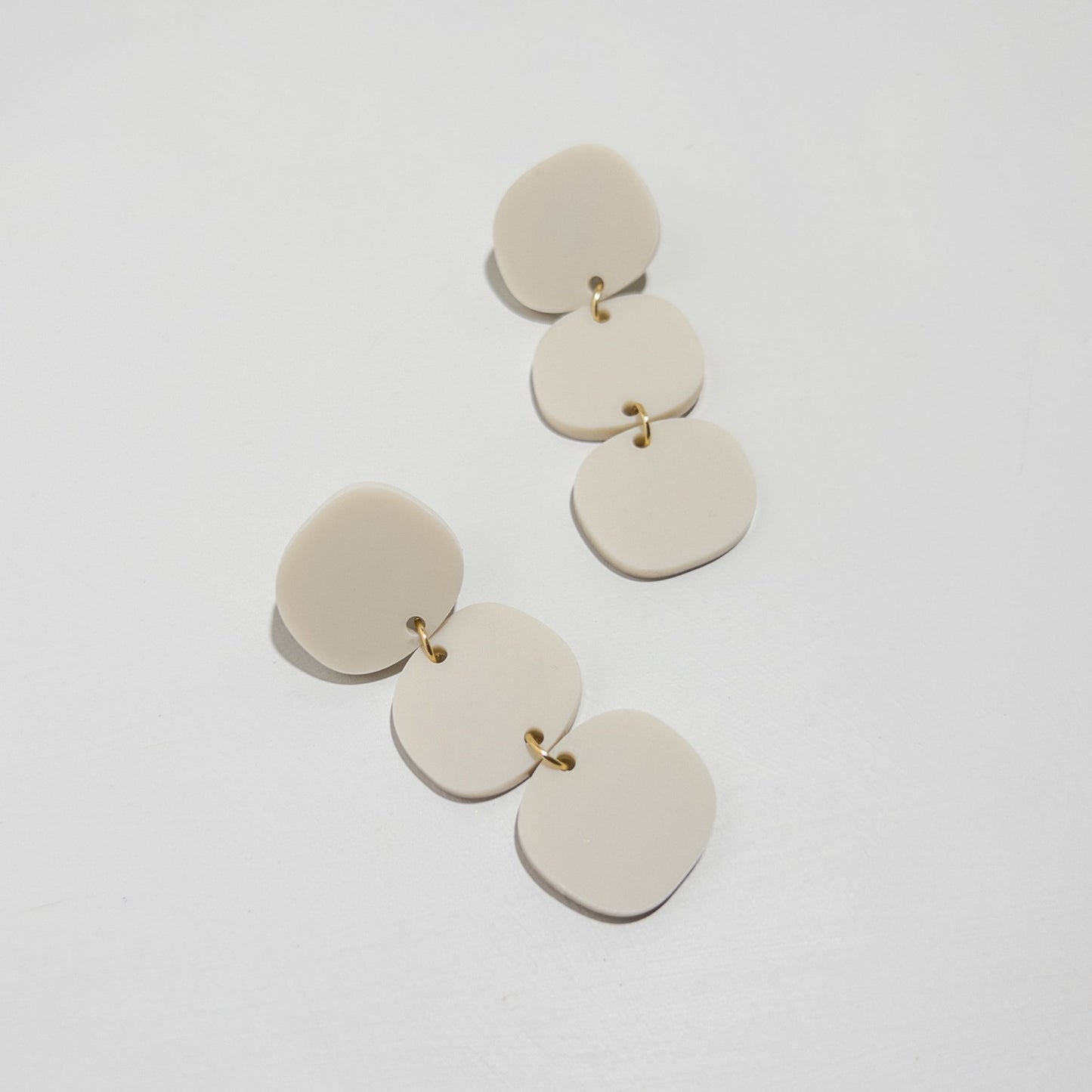 Triple Stack Dangles - Ivory Beige - Mingled