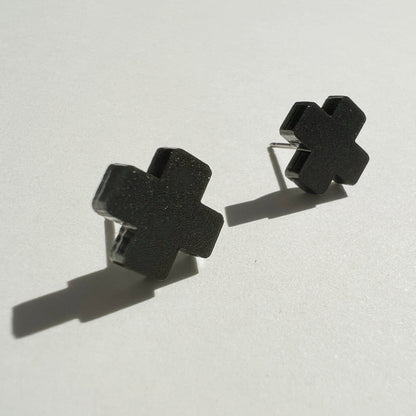 Cross Stud - Matte Black - Mingled