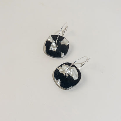 Aura Hoop - Black and White Pearl - Mingled