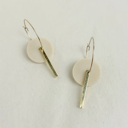 Gold Bar Hoop - Ivory Beige - Mingled