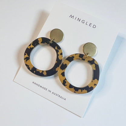 CHARLIE Dangle Earrings - Honey Tortoise & Gold - Mingled