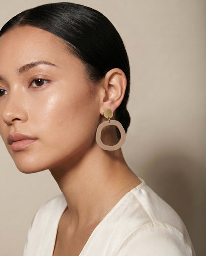Charlie Dangle Earrings - Taupe