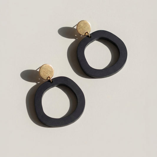 Charlie Dangle Earrings - Matte Black