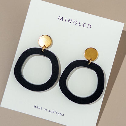 Charlie Dangle Earrings - Matte Black - Mingled