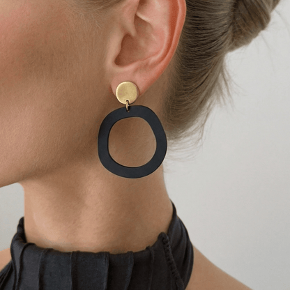 Charlie Dangle Earrings - Matte Black - Mingled