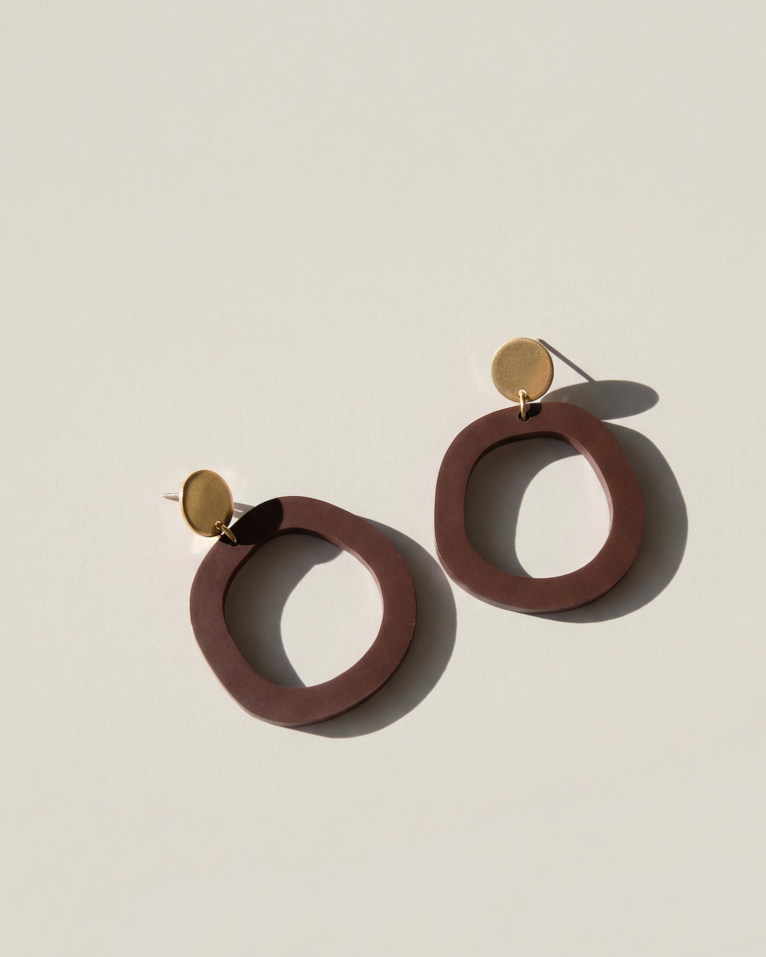 Charlie Dangle Earrings - Merlot - Mingled