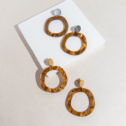 Charlie Dangle Earrings - Caramel - Mingled