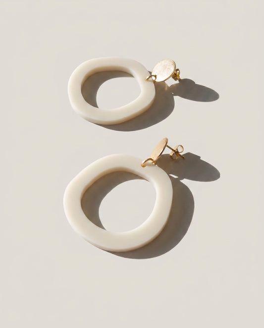 Charlie Dangle Earrings - Ivory Beige - Mingled
