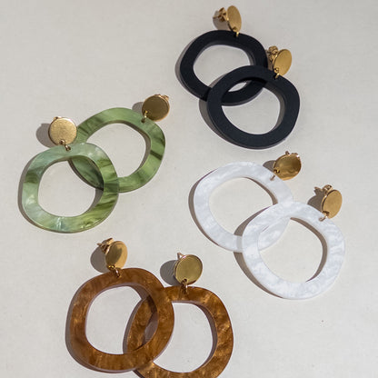 Charlie Dangle Earrings - Caramel - Mingled