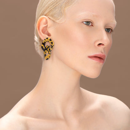 Chunky Link Tortoise Shell Earrings - Mingled