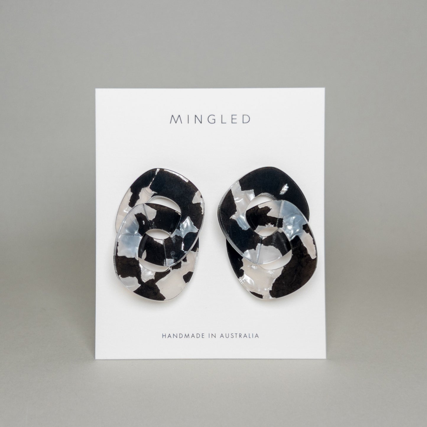 Chunky Chain Link Earrings - Black and White Pearl
