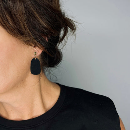 Clio Earrings - Matte Black - Mingled