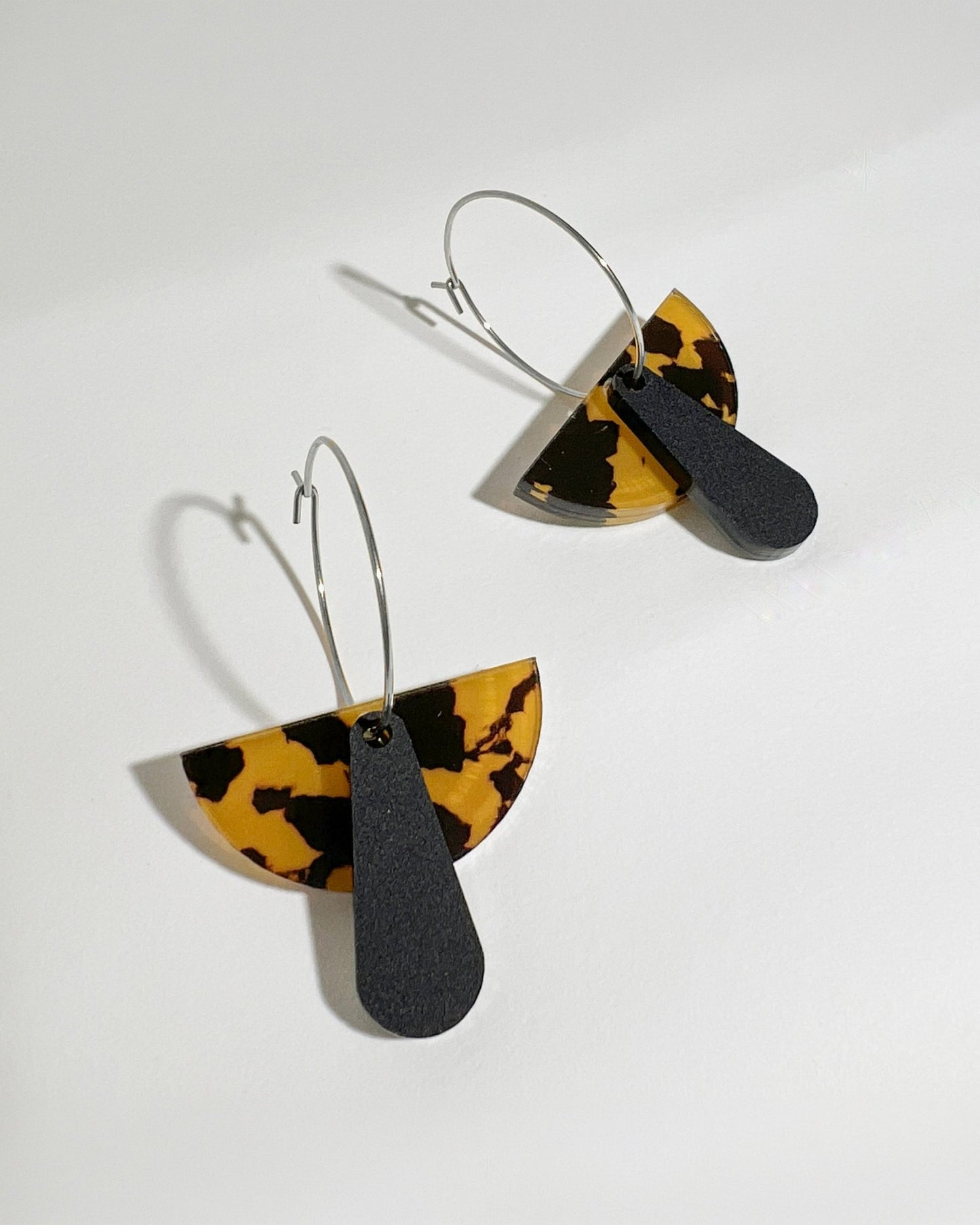Art Deco Dangle Hoop - Tortoise Shell and Black - Mingled