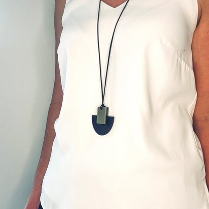 Echo Pendant Necklace - Matte Black and Olive - Mingled
