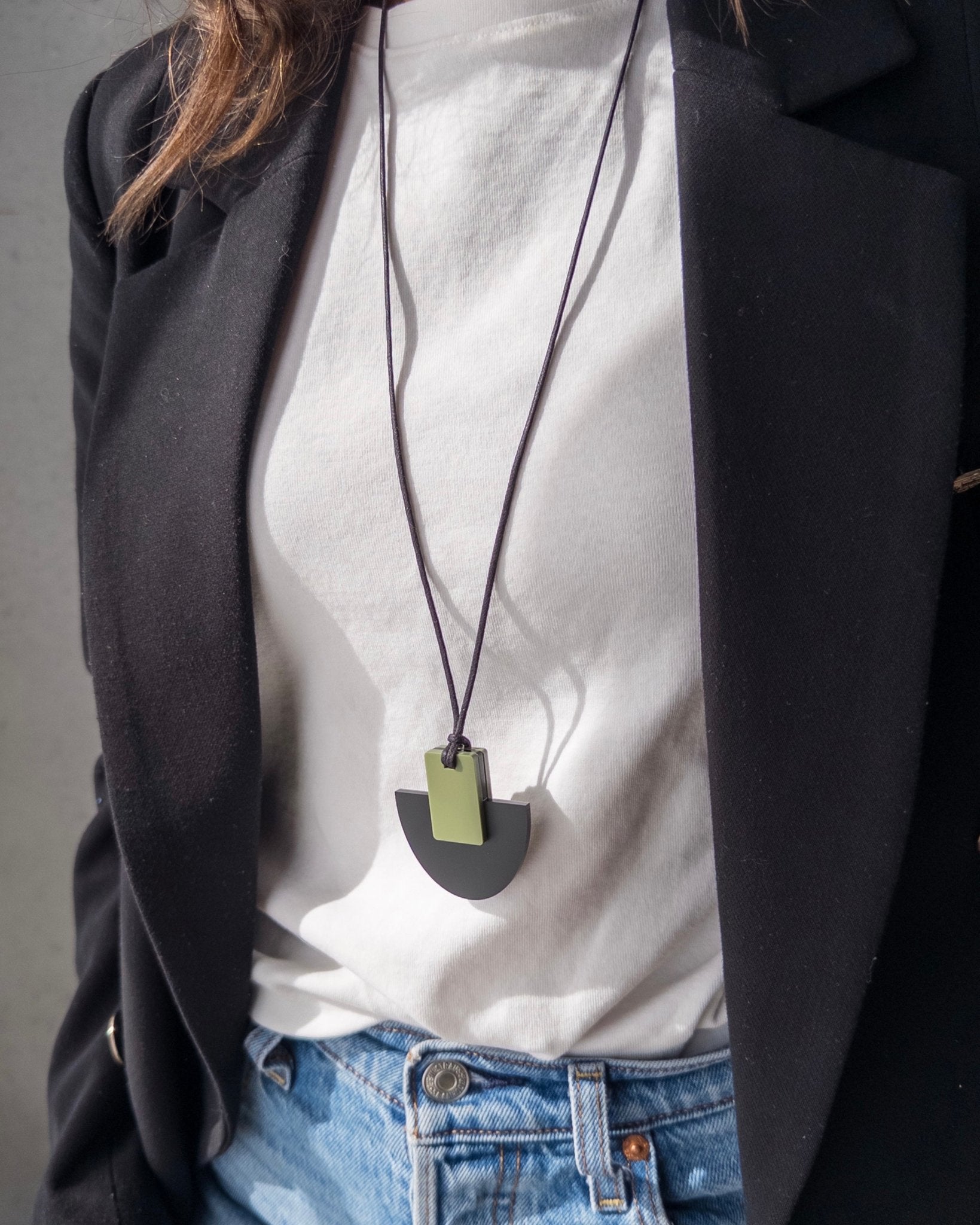 Echo Pendant Necklace - Matte Black and Olive - Mingled