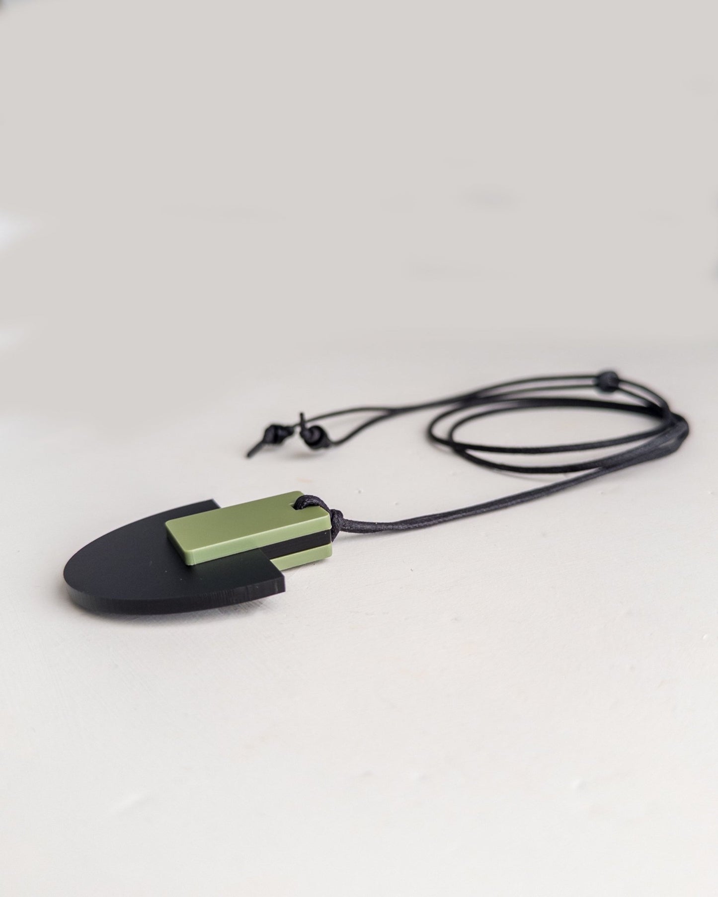 Echo Pendant Necklace - Matte Black and Olive - Mingled