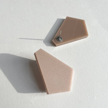 GEO Fan Stud Earrings - Matte Taupe - Mingled