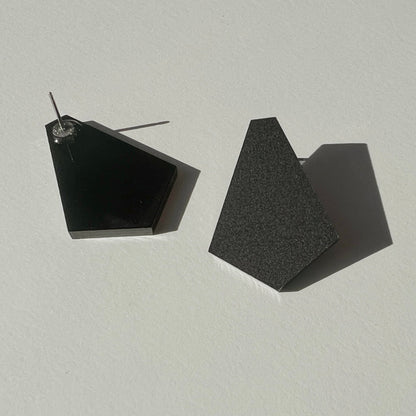 GEO Fan Stud Earrings - Black - Mingled
