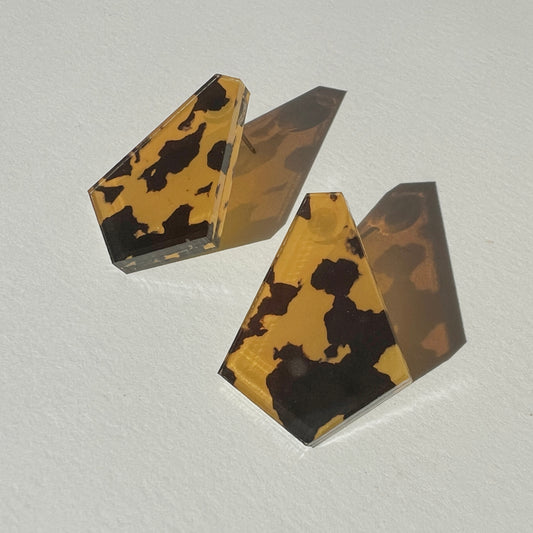 GEO Fan Stud Earrings - Honey Tortoise