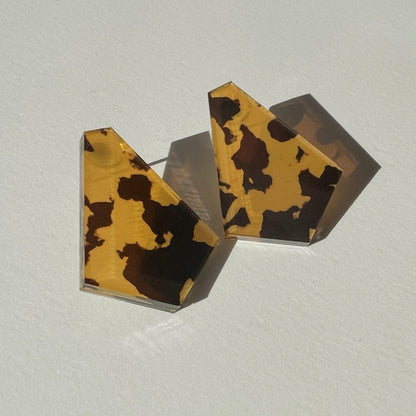 GEO Fan Stud Earrings - Honey Tortoise - Mingled