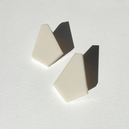 GEO Fan Stud Earrings - Ivory Beige - Mingled