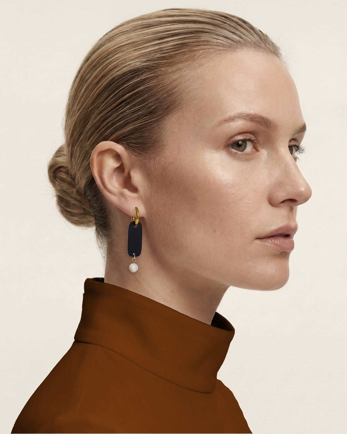 Harlow Huggie Dangle Earrings - Mingled
