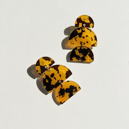 Izzy Statement Dangle Earrings - Honey Tortoise Shell - Mingled