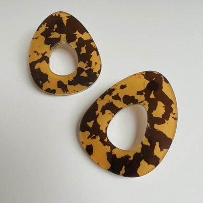 MAISIE Statement Stud Earrings - Honey Tortoise - Mingled