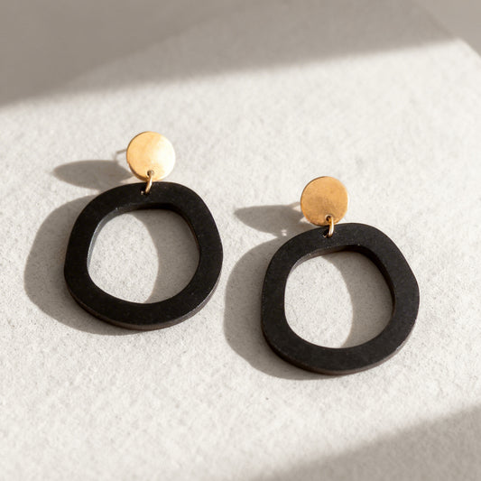 Charlie Dangle Earrings - Matte Black