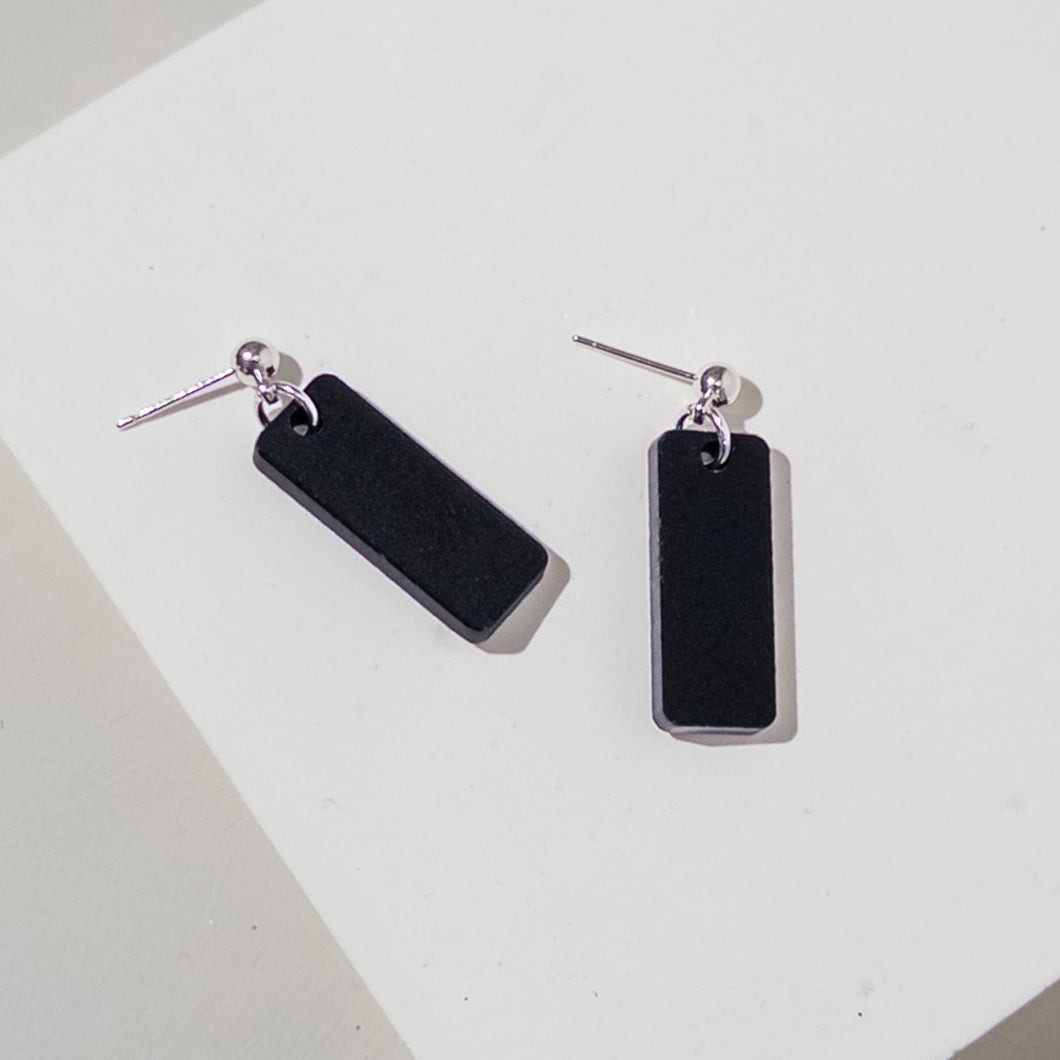 Oblong Dangle - Matte Black