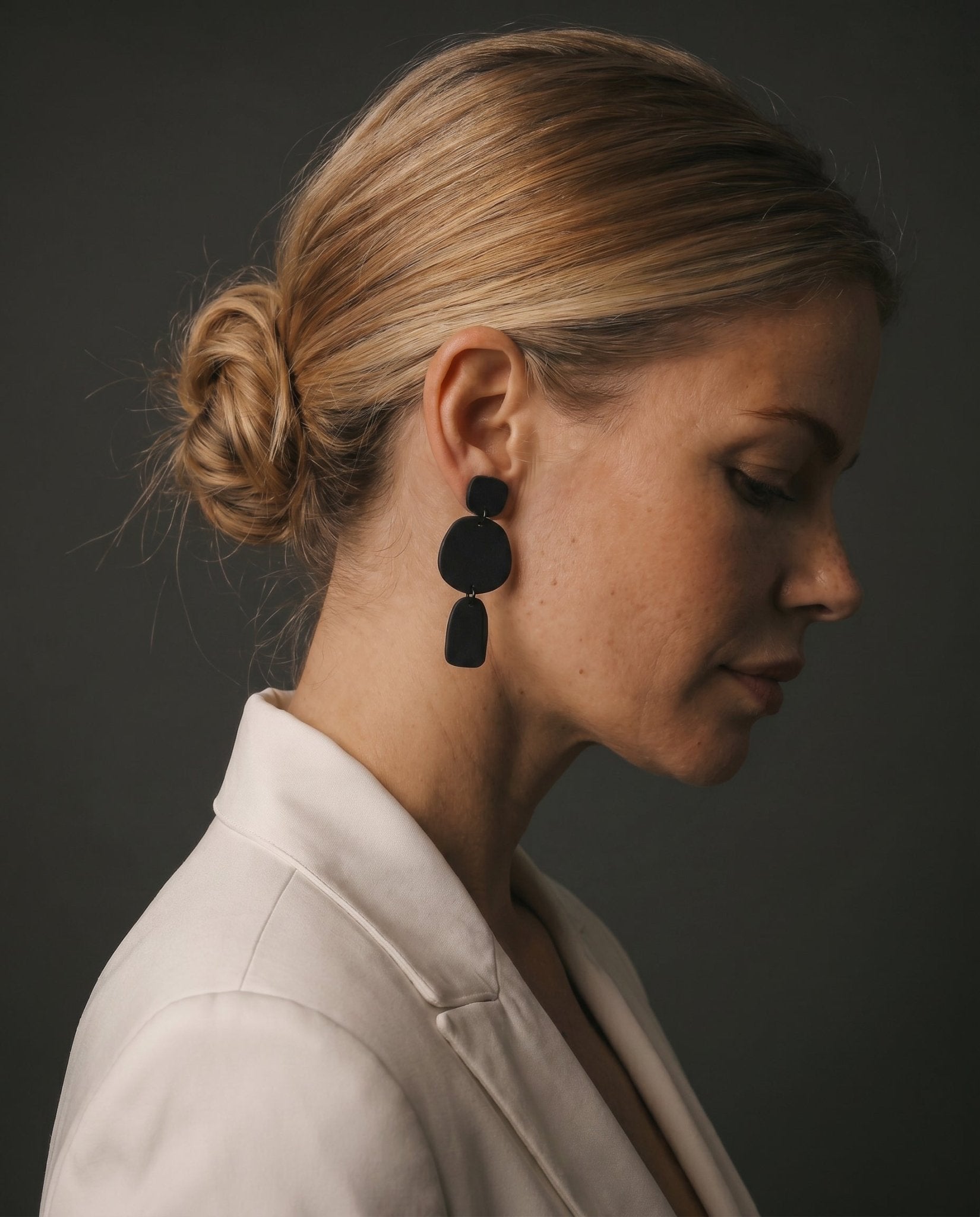 Petra Statement Dangle Earrings - Matte Black - Mingled