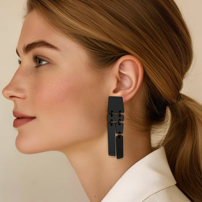PILA Statement Earrings - Burgundy - Mingled