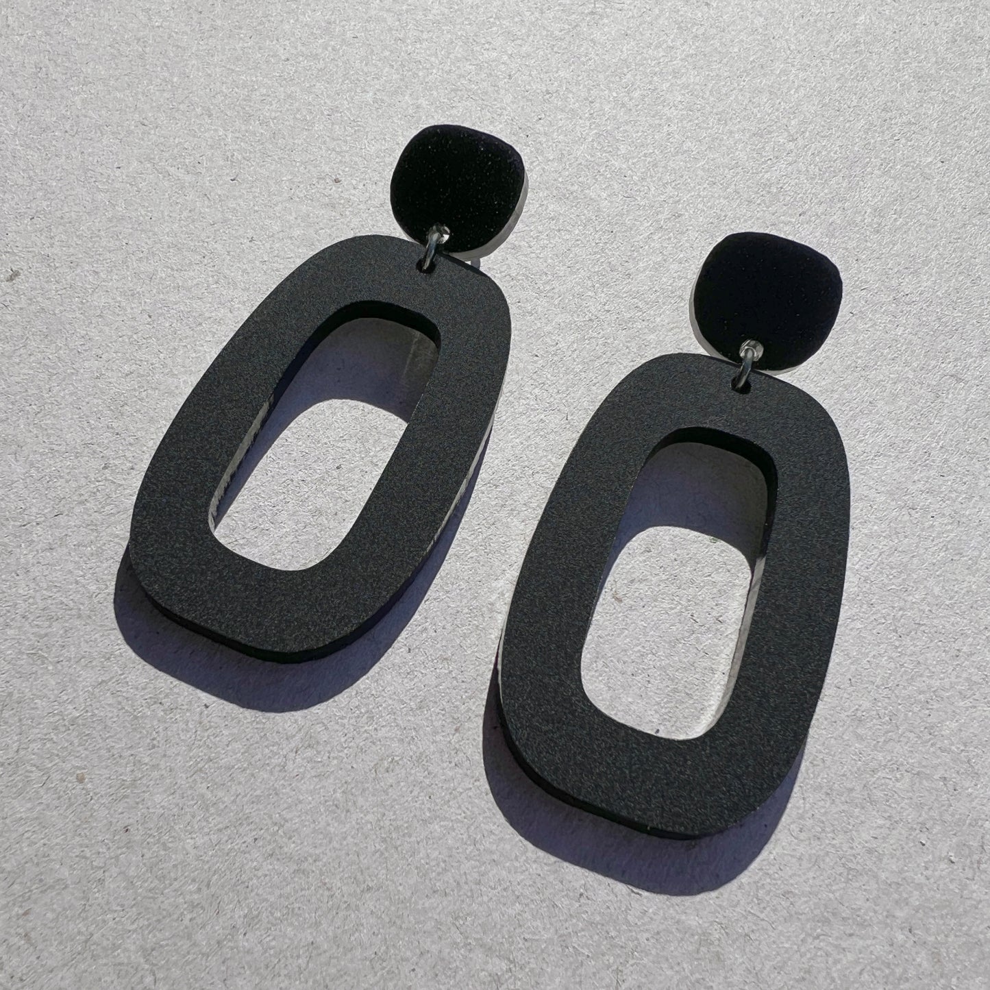 RILEY Dangle Earrings - Black