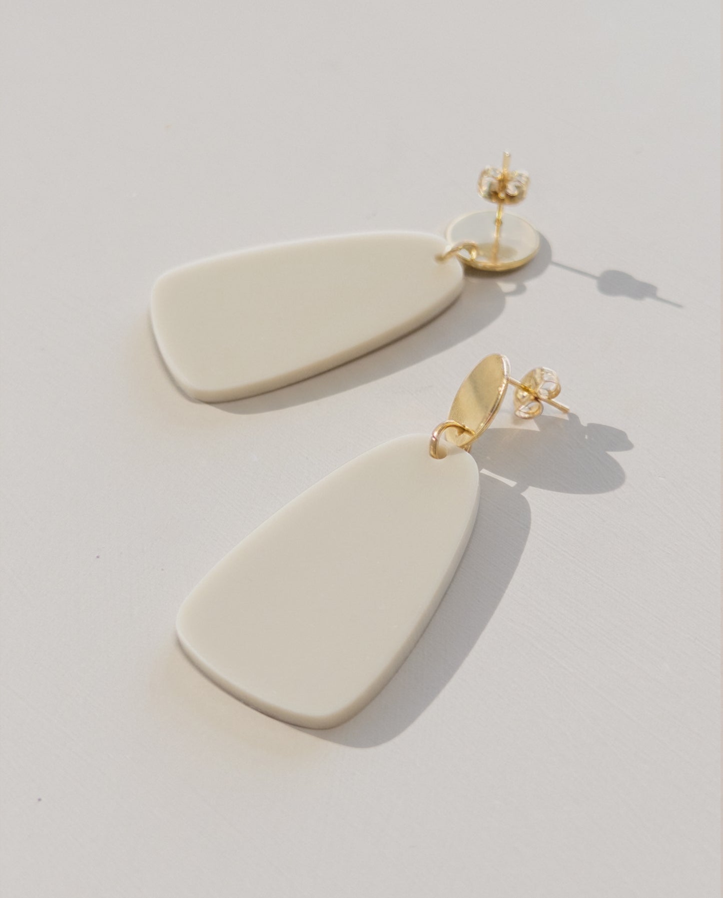 Salita Dangle Earrings - Ivory Beige