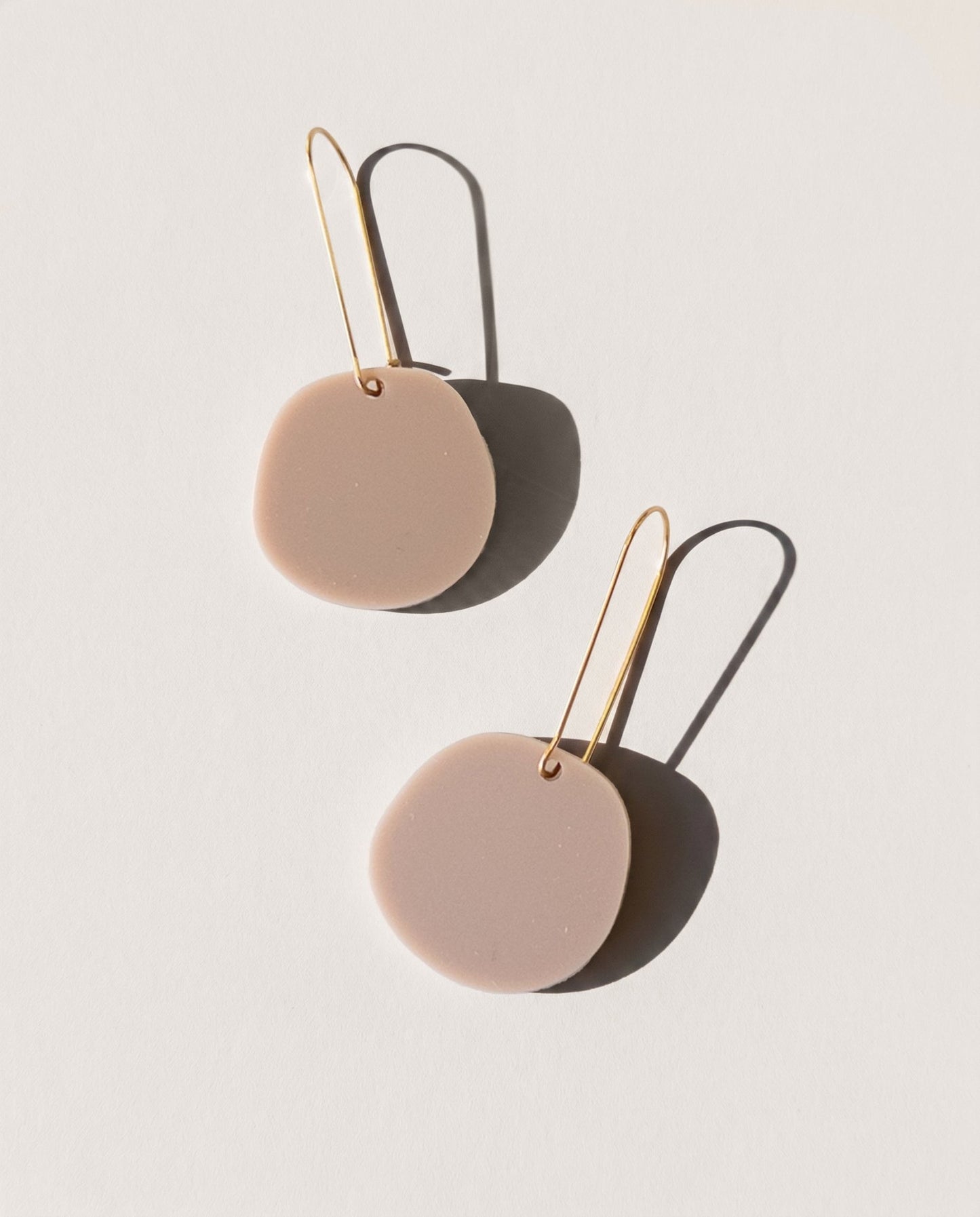 Organic Dangle Earrings - Taupe - Mingled